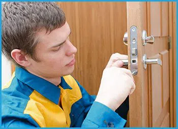 Lock Locksmith Services Atlanta, GA 404-479-7515 - 5-lock-opening